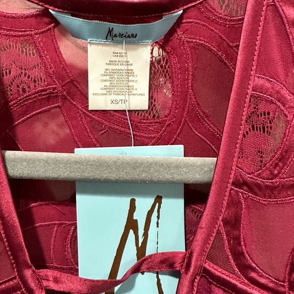 Top - Picture 2 of 5